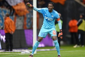 مانداندا باق مع مرسيليا حتى نهاية الموسم