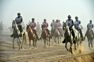 ناصر بن حمد: ثقتنا كبيرة بتحقيق فرساننا نتائج متميزة في سباق محمد بن راشد للقدرة