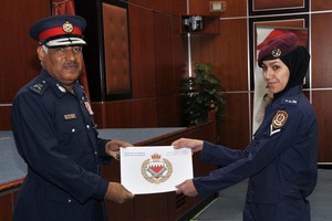 نائب رئيس الأمن العام يقوم بتكريم المشاركين بعدد من الدورات التدريبية