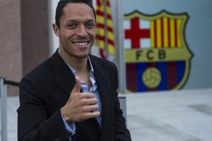 روما يأمل في ضم ظهير برشلونة ادريانو