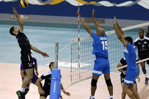 داركليب يستعيد نغمة الانتصارات بدوري الطائرة