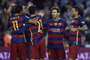 ثلاثية ميسي تعيد برشلونة إلى صدارة الدوري الإسباني