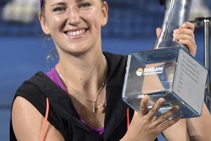 ازارينكا تهزم كيربر وتتوج بلقب بطولة بريسبان للتنس
