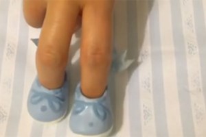 ميريام فارس تكشف جنس مولودها بأصابعها!