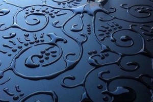 بالصور... فرنسي يحوّل الماء إلى عمل فني عبر اللعب بالقطرات