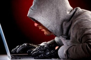 مليونا درهم إماراتي غرامة لمن ينشئ حساباً وهمياً على الإنترنت