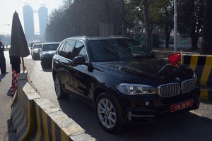 بدء مساعي إحياء محادثات السلام الأفغانية في باكستان