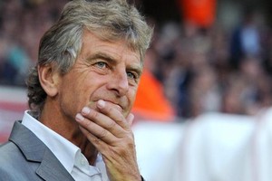 مدرب وقائد منتخب الجزائر صوتا لميسي