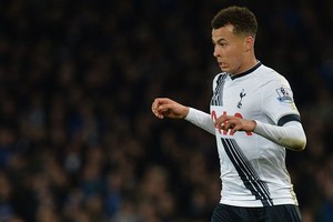 توتنهام يجدد عقد لاعب خط وسطه ديلي آلي حتى العام 2021