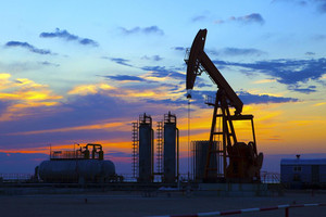 إنتاج النفط الأميركي يتراجع وشركات تواجه الإفلاس