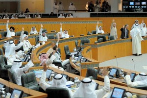  نواب يقاطعون جلسة 'الأمة الكويتي' بسبب إدانة 26 شخصا بالتخابر مع إيران و'حزب الله'