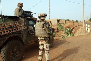 مقتل ستة في هجوم مسلح على قافلة غذائية بشمال مالي