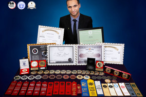 المصور البحريني باقر الكامل يحقق أكثر من 100 جائزة دولية