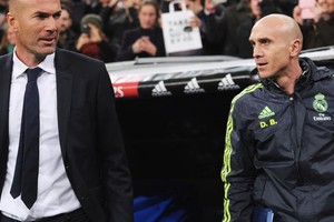 فضيحة جديدة في ريال مدريد بطلها مساعد زيدان