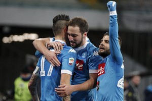 نابولي يعزز موقعه في صدارة الدوري الايطالي