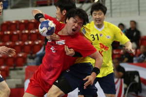 اليابان تضرب كوريا الجنوبية بيد من حديد في (آسيا 17)