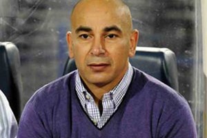 إيقاف حسام حسن مباراة وتغريمه ماليا بسبب أحداث مباراة المصري والاتحاد