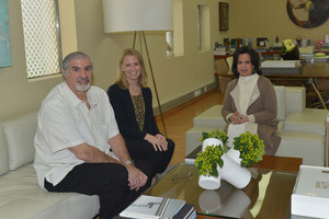 الشيخة مي تستقبل الوكيل المساعد لمعهد سميثسونيان الأميركي