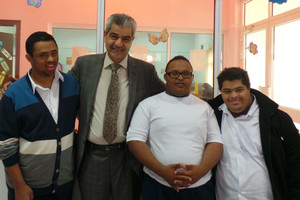 'البحرين للتسهيلات التجارية' تتبرع لمركز الحد لذوي الاحتياجات الخاصة