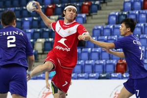 إيران تتلاعب بالصين وتتقدم للثاني مؤقتا