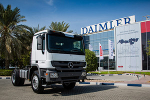 'شاحنات دايملر' تتأهب للعودة إلى السوق الإيرانية
