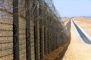 إسرائيل تبدأ بناء 'جدار امني' مع الأردن