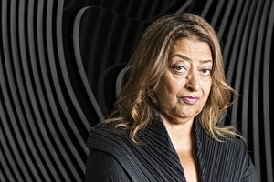 شاهد الصور... العراقية زها حديد تحصد ذهبية العمارة لعام 2016