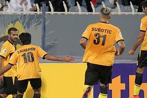 القادسية يسقط الشباب وينتزع صدارة الدوري الكويتي