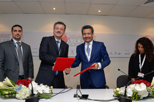 شركة مطار البحرين توقع اتفاقيتين لتوفير مركز حديث لمعالجة البيانات وشراء 6 أجهزة للخدمة الذاتية للمسافرين              