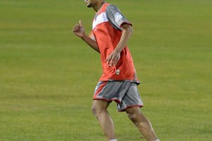 أحمد جلال ينتقل للشرقي