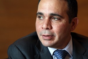 الأمير علي يتعهد بالتبرع براتبه في حالة انتخابه رئيسا للفيفا