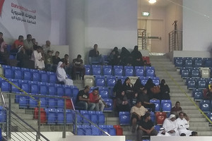 حضور نسائي ضمن الجمهور السعودي