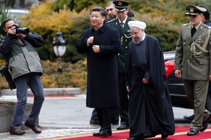 الرئيس الصيني يزور إيران لبحث تحسين العلاقات الاقتصادية والسياسية