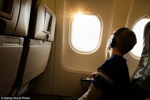 لماذا لا تكون نوافذ الطائرات مربعة؟ 