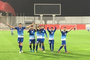 البسيتين يعود للانتصارات ويهزم الأهلي في الدوري البحريني لكرة القدم