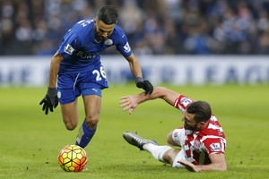 محرز يرشح أرسنال ومانشستر سيتي للفوز بـ'البريميرليغ'