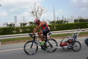 ناصر بن حمد: تكرار تنظيم بطولة التاج الثلاثي للترايثلون دليل على نجاح الفعالية