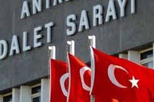 طلب المؤبد لصحافيِّين تركيِّين