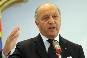 فرنسا ستعترف بدولة فلسطينية إذا فشلت جهود إنهاء الجمود مع إسرائيل