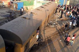 ارتفاع عدد ضحايا حادث قطار العياط في مصر لـ7 أشخاص