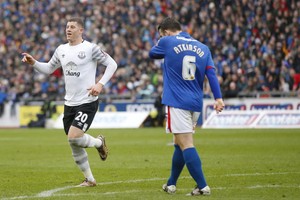 كأس إنجلترا: ايفرتون إلى ثمن النهائي دون عناء