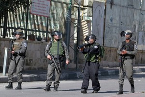 مقتل فلسطيني حاول طعن جنود اسرائيليين في الضفة الغربية المحتلة