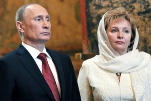 مفاجأة غير سارة لبوتين من طليقته