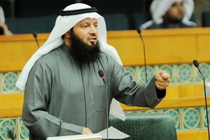 نائب كويتي يطالب بإلغاء «حفلات فبراير الغنائية» مراعاةً لحال المسلمين وخشية من عقوبة إلهية