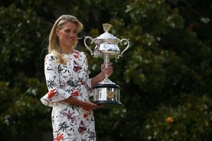 كيربر إلى المركز الثاني في تصنيف محترفات التنس