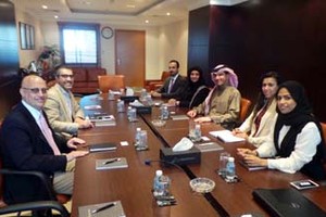 'الغرفة' تبحث سبل دعم المؤسسات الصغيرة والمتوسطة في البحرين  