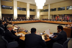 وزير الخارجية يحذر من التنظيمات والميليشيات الإرهابية الطائفية