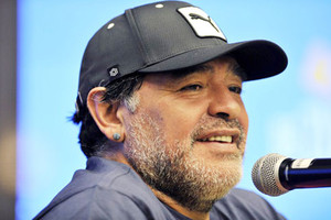 بطولة ايطاليا: مارادونا يري أن يوفنتوس هو المشكلة الوحيدة أمام نابولي لإحراز اللقب