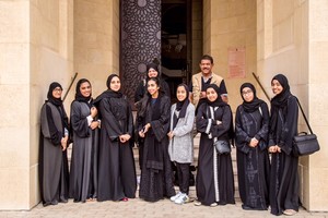 مركز الموهوبين ينفذ سلسلة من الأنشطة والزيارات الميدانية