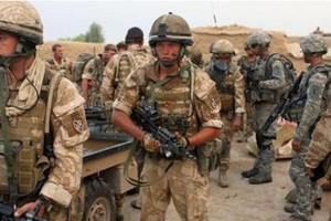 صحيفة: إصابة 3 جنود بريطانيين أثناء عملية سرية في العراق